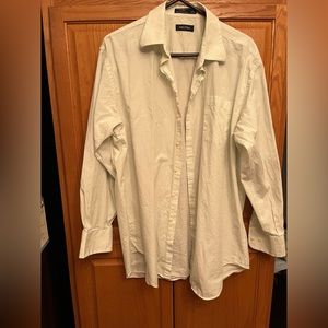 Men’s Very Light Pin Striped Button Down Preowned Excellent Condition